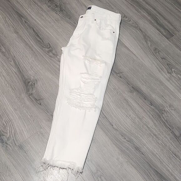 Abercrombie & Fitch Denim - Abercrombie & Fitch Ames Low Rise Slim Destroyed Boyfriend White Jeans